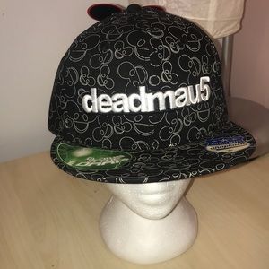 Deadmau5 Glow in the Dark SnapBack Hat Brand New